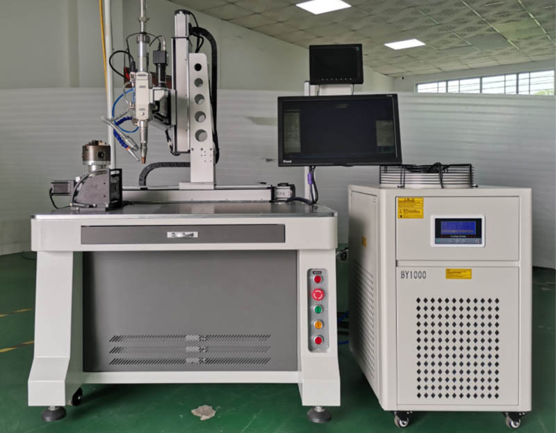 Automatic continuous laser welding machine