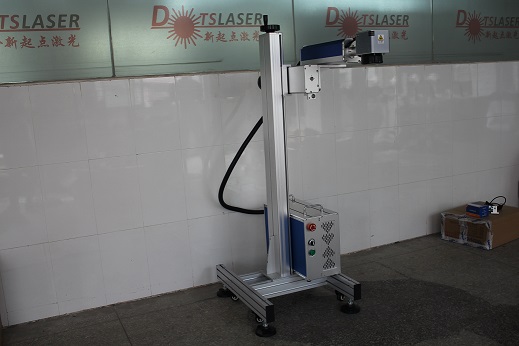 Fiber flying laser engraver